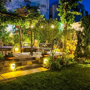 https://posada-de-rosas.hotelsmendoza.com
